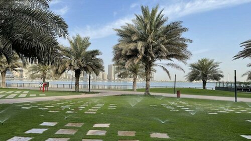 Гостиница DoubleTree by Hilton Sharjah Waterfront Hotel & Residences в Эмирате Шарджа