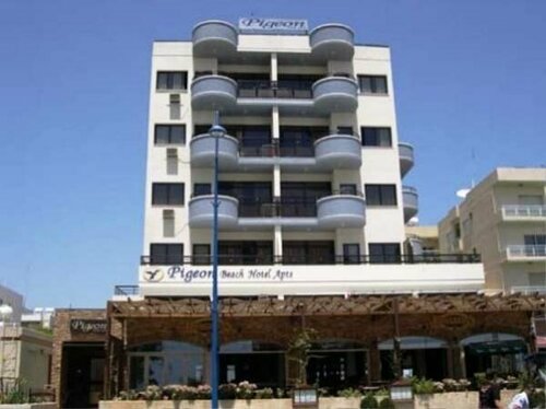 Pigeon Beach Hotel Apartments
