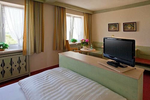 Гостиница Hotel Mayer Superior в Гермеринге
