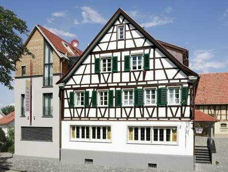 Гостиница Hotel · Gasthaus Rössle в Кирхгайм-унтер-Тек