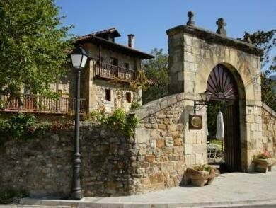 Гостиница Posada La Torre de la Quintana в Ларедо