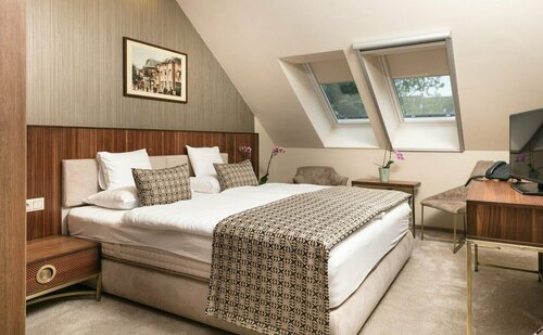 Гостиница Hotel Kalvaria в Дьёре