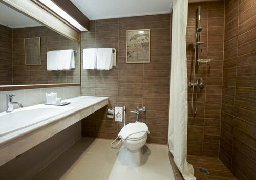 Гостиница Centra by Centara Hotel Mae Sot в Мэсоте