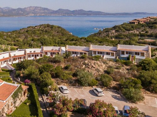 Апартаменты Capo Ceraso Resort в Сардинии