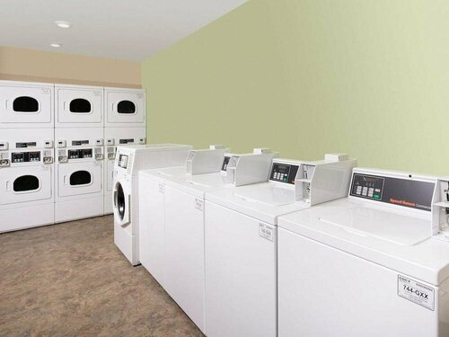 Гостиница Extended Stay America Select Suites - Orlando - Sanford - Airport в Уинтер Спрингс