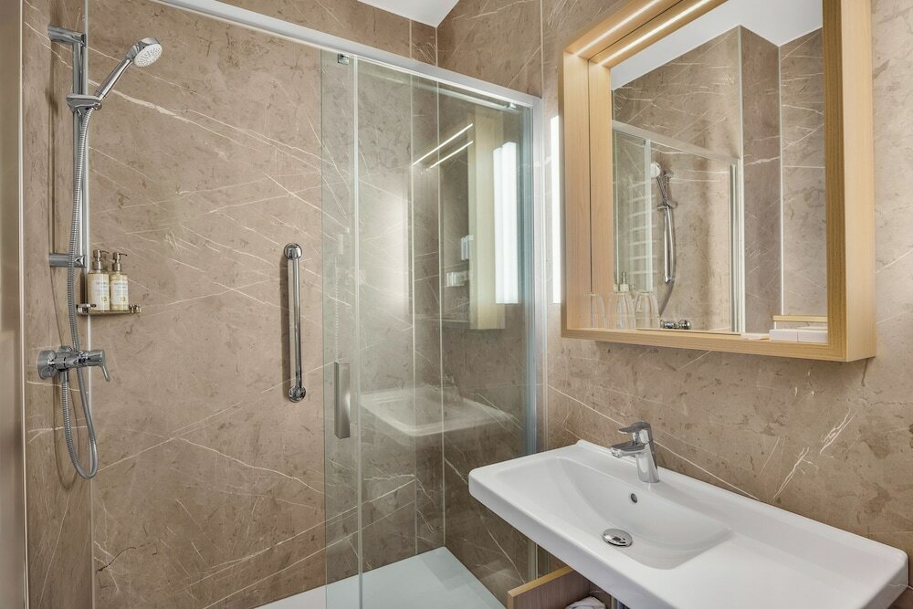 Фото Danubius Hotel Raba