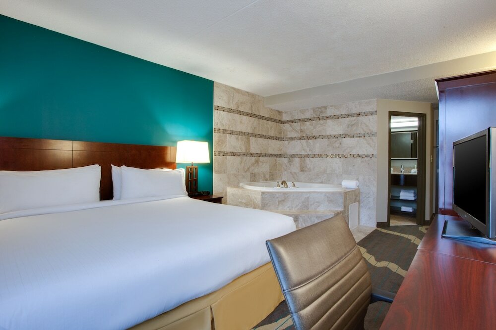 Фото Holiday Inn Express Washington DC East Andrews AFB by IHG