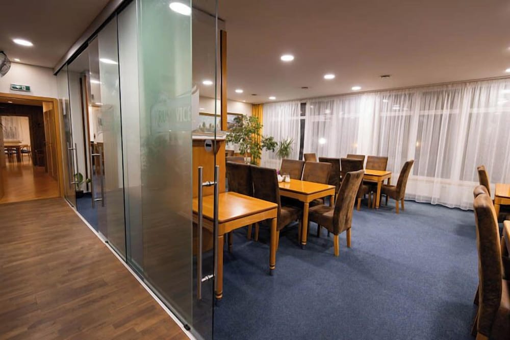 Фото Hotel Atrium