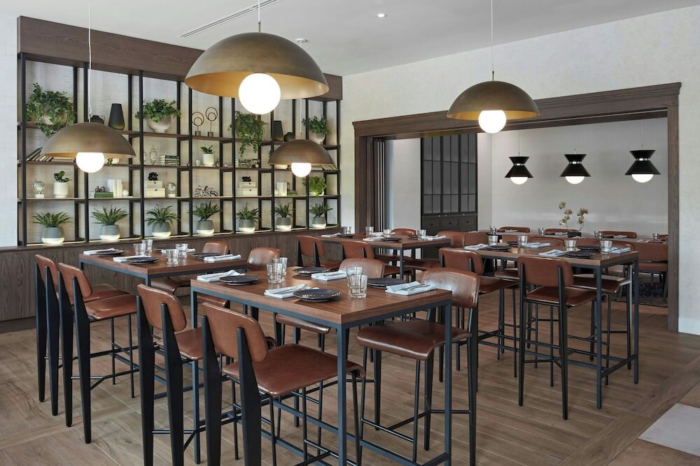 Фото Delta Hotels by Marriott Toronto