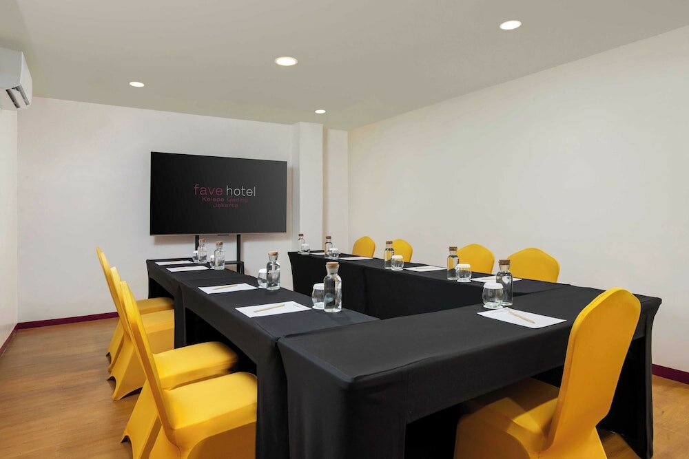 Фото Favehotel Kelapa Gading