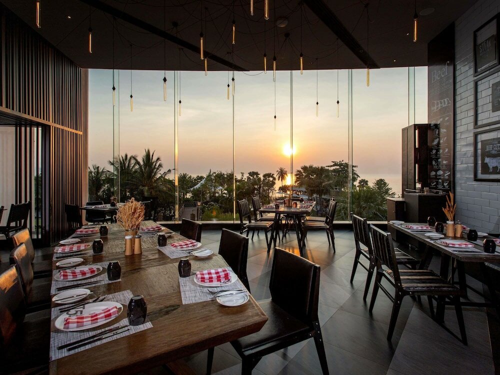 Фото Mövenpick Siam Na Jomtien Pattaya