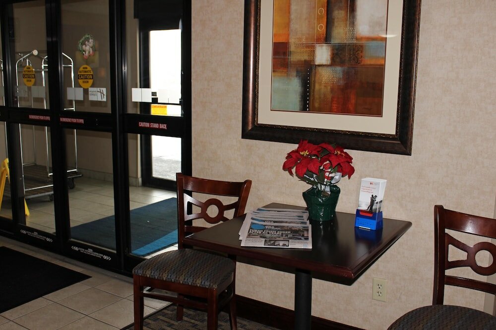 Фото Holiday Inn Express Kansas City-Liberty, an Ihg Hotel