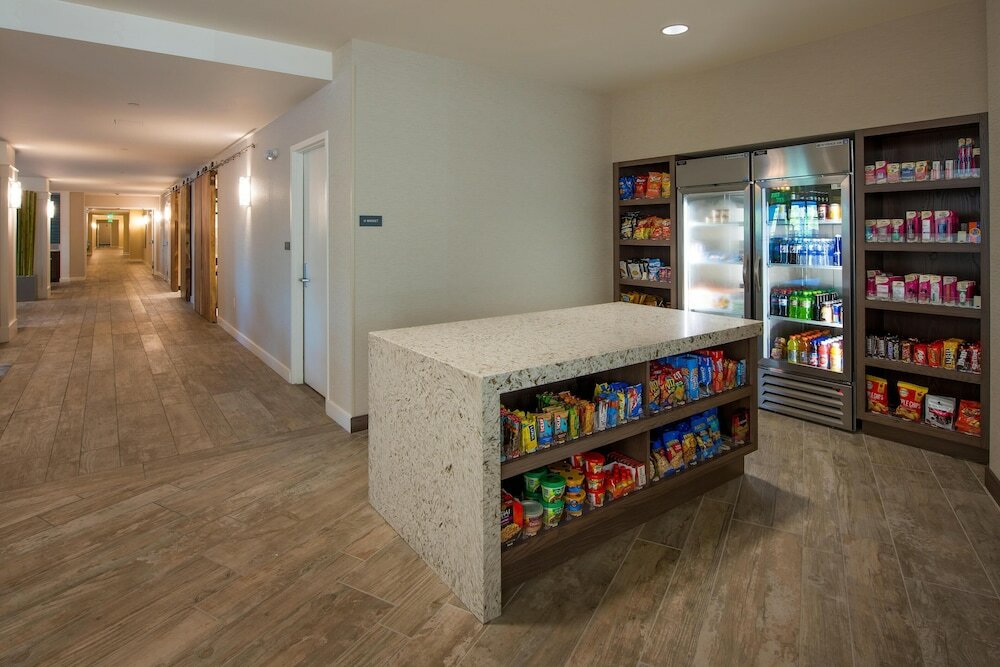 Фото Hyatt House Naples/5th Avenue