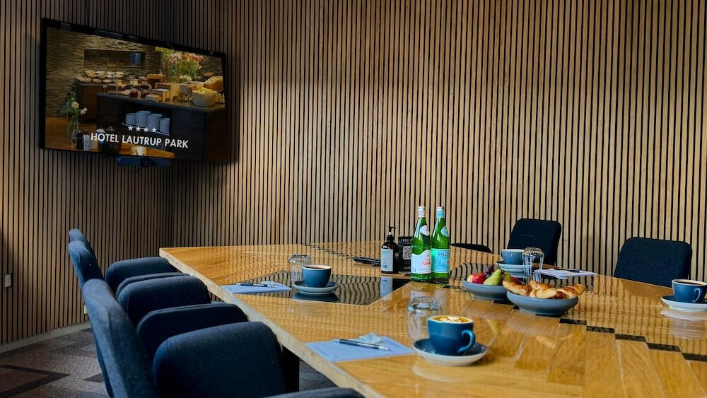 Фото Hotel Lautrup Park