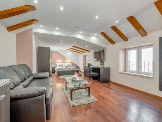 Фото Palace Suites Heritage Hotel – Adults Only
