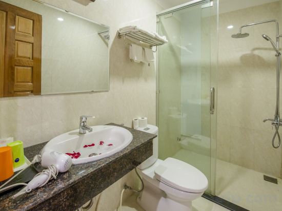 Фото Dam Tien Hotel