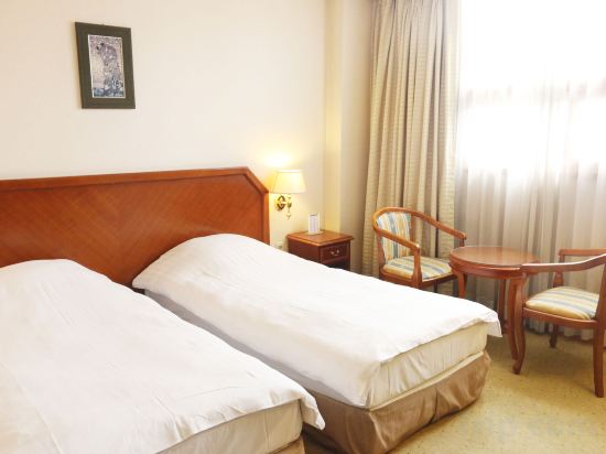 Фото Onyang Hot Spring Hotel