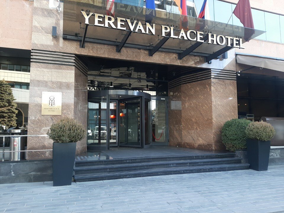 Фото Yerevan Place Hotel
