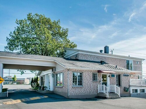 Гостиница Econo Lodge в Лонгёй