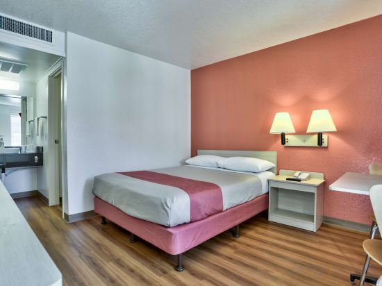 Фото Motel 6 Flagstaff, Az - Butler