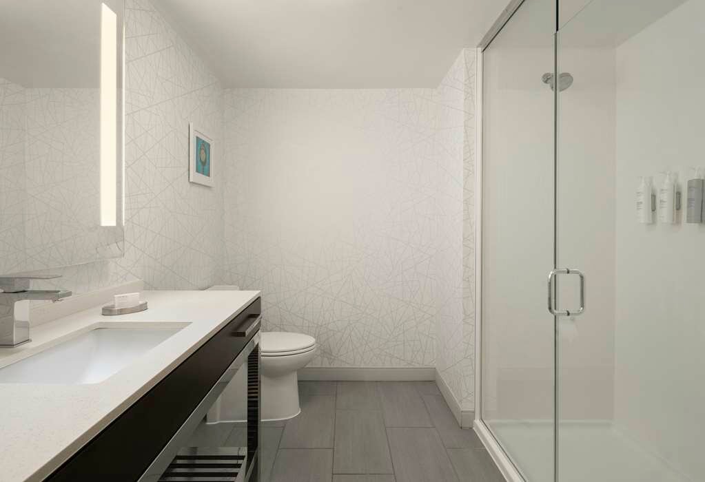 Фото Hampton Inn & Suites Worcester