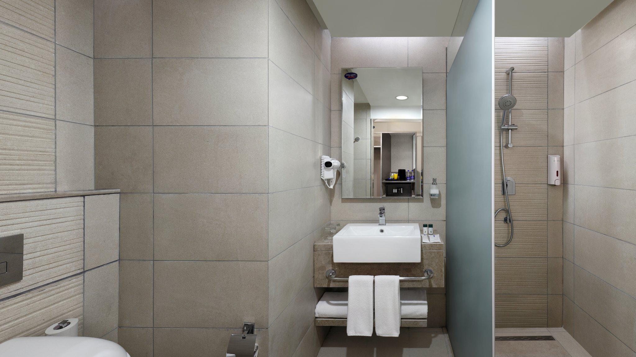 Фото Holiday Inn Express Kolkata Airport, an Ihg Hotel