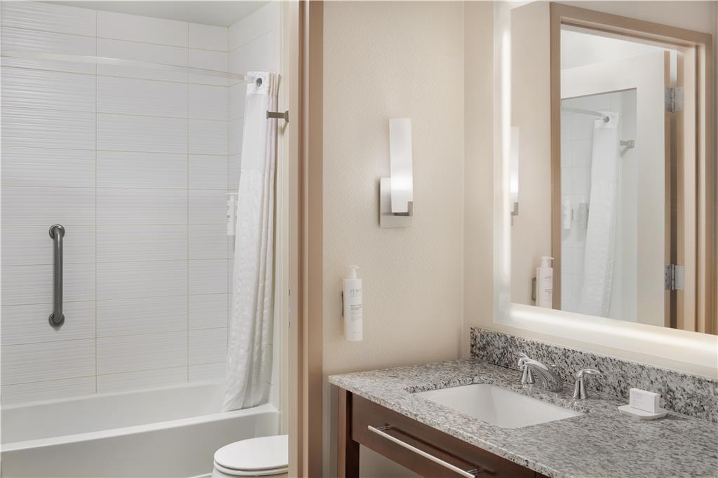 Фото Homewood Suites by Hilton Grand Rapids Downtown