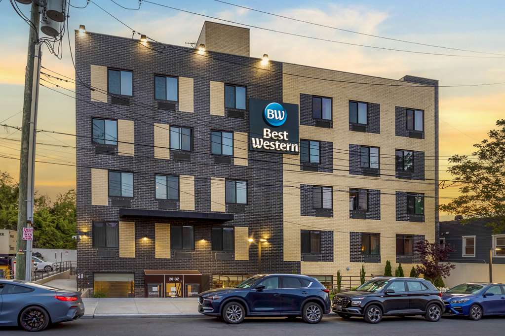 Фото Best Western Brooklyn-Coney Island Inn