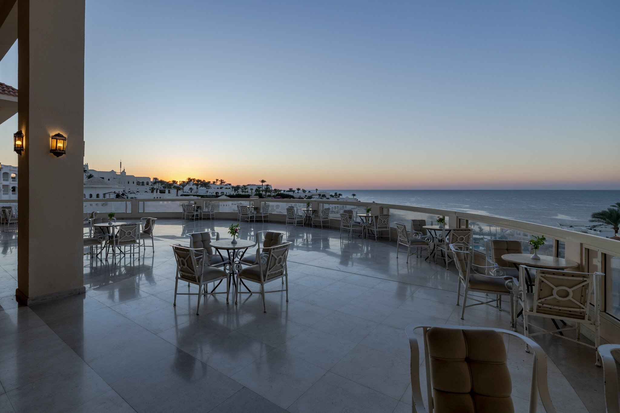 Фото Continental Plaza beach Resort