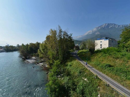Гостиница ibis budget Grenoble Sud Seyssins в Гренобле