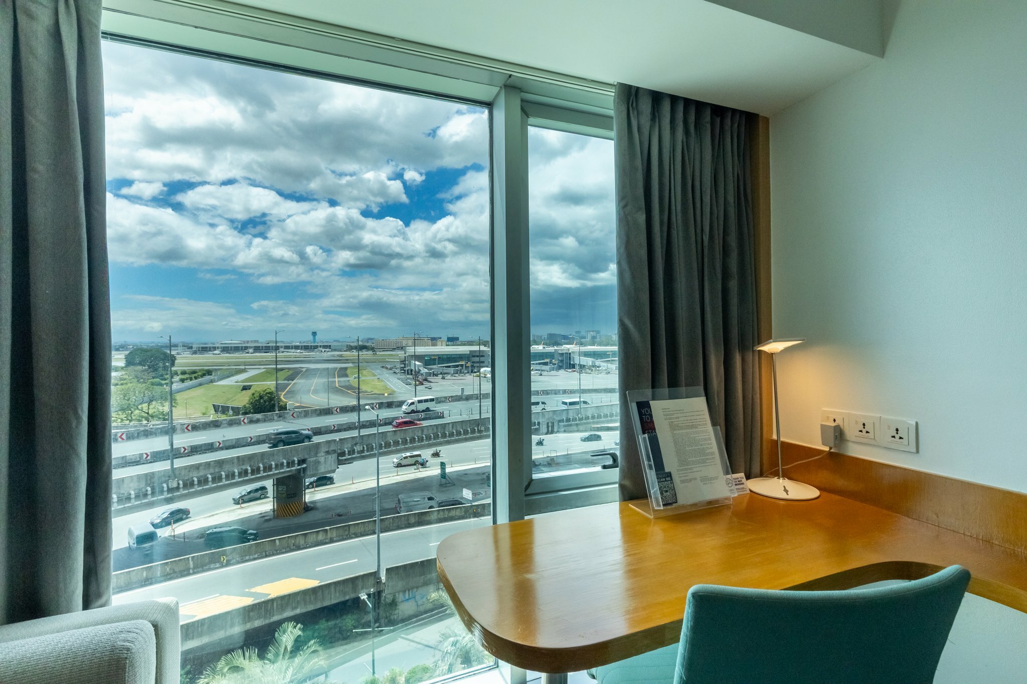 Фото Holiday Inn Express Manila Newport World Resorts