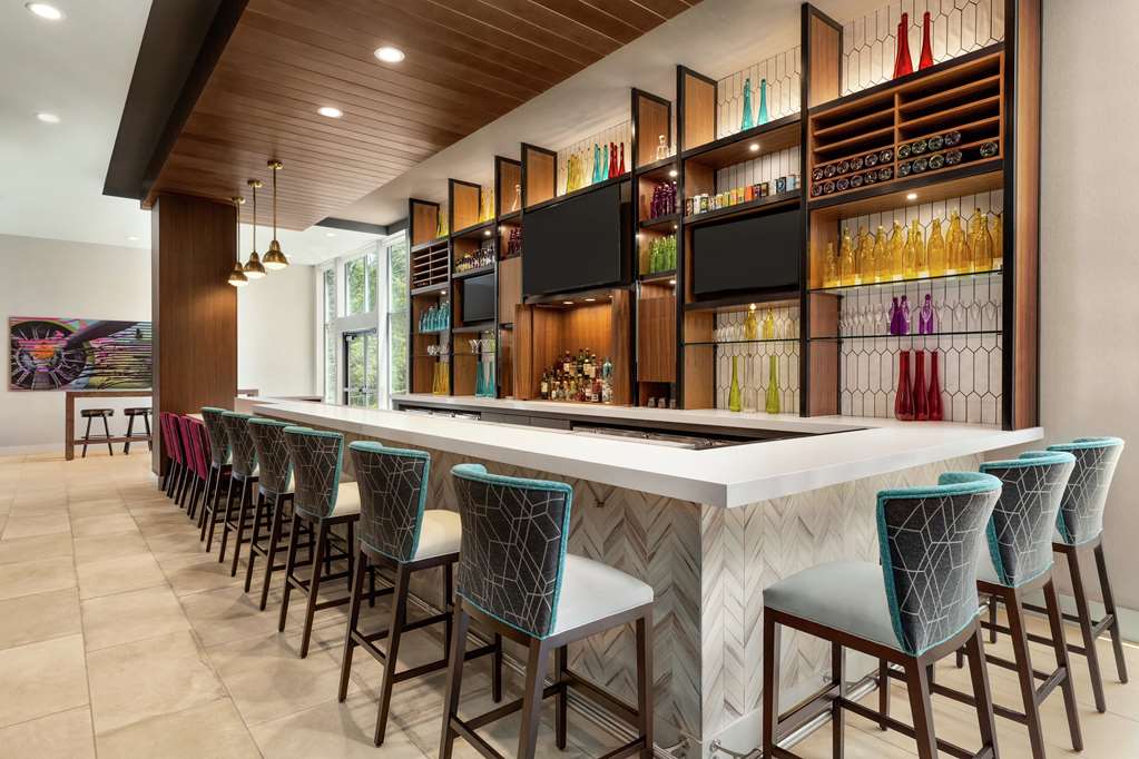 Фото Hilton Garden Inn Seattle Airport