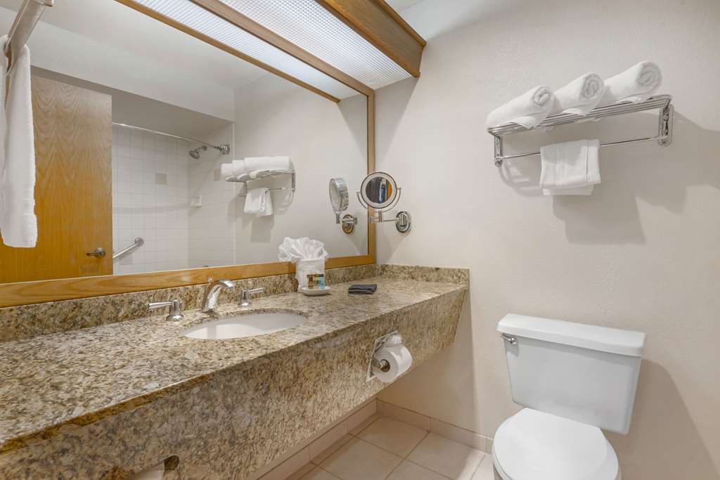 Фото Best Western Plus Mill Creek Inn