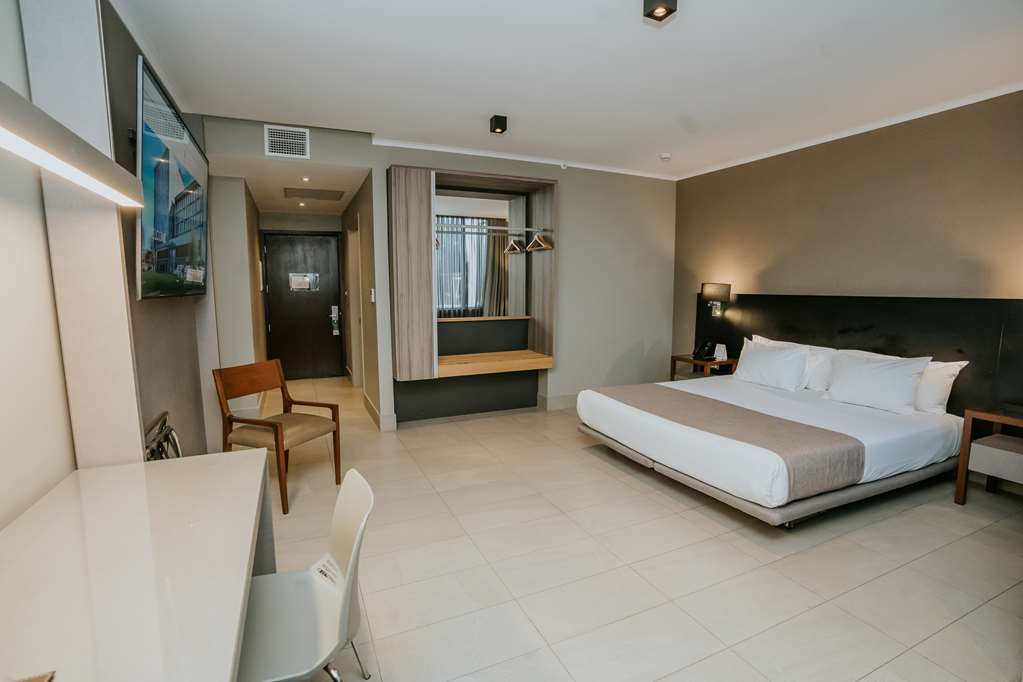 Фото Best Western Ferrat