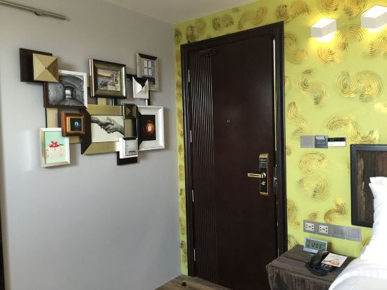 Фото 59432852459