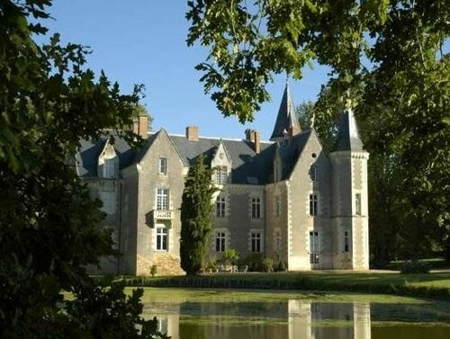 Гостиница Chateau De Montriou в Сегре