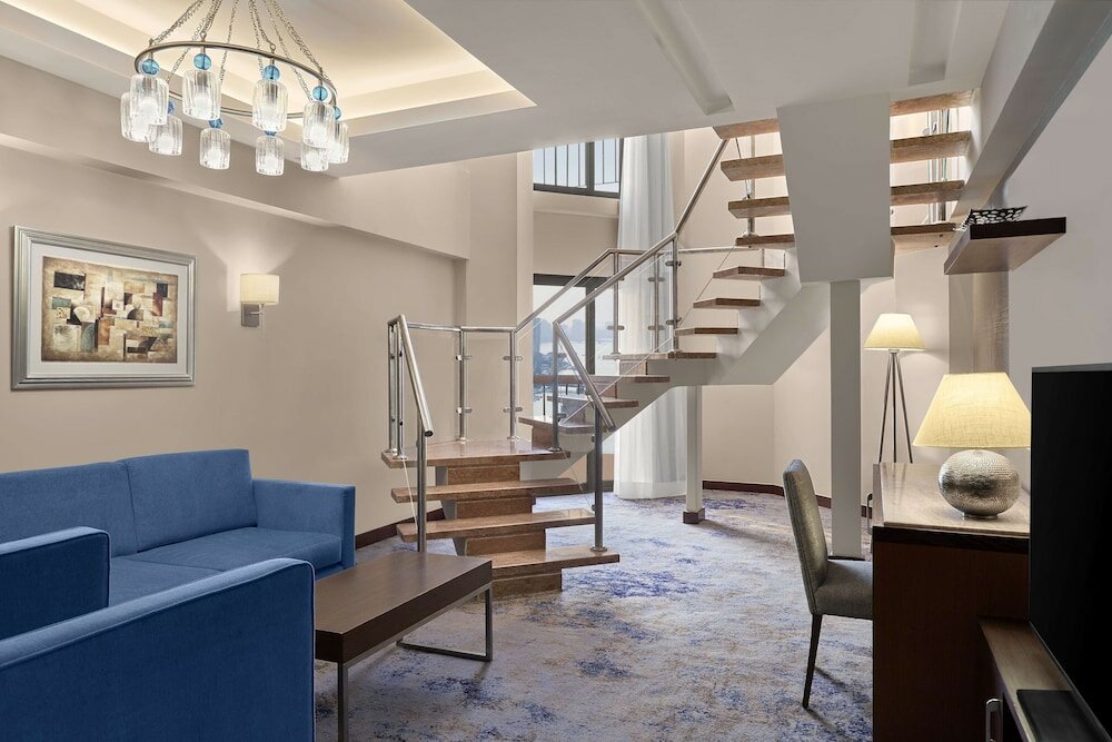 Ramses Hilton - 4