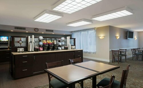 Гостиница Ramada by Wyndham Boston в Брейнтри