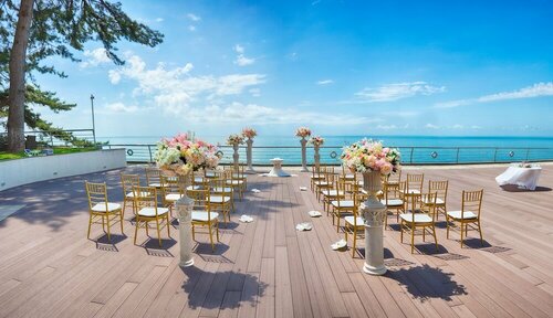 Гостиница Castello Mare Hotel & Wellness Resort в Грузии