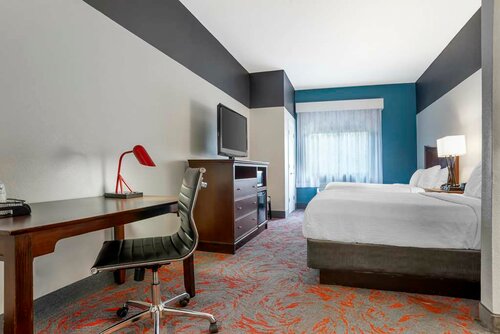 Гостиница Best Western Plus Daphne Inn & Suites в Дафни