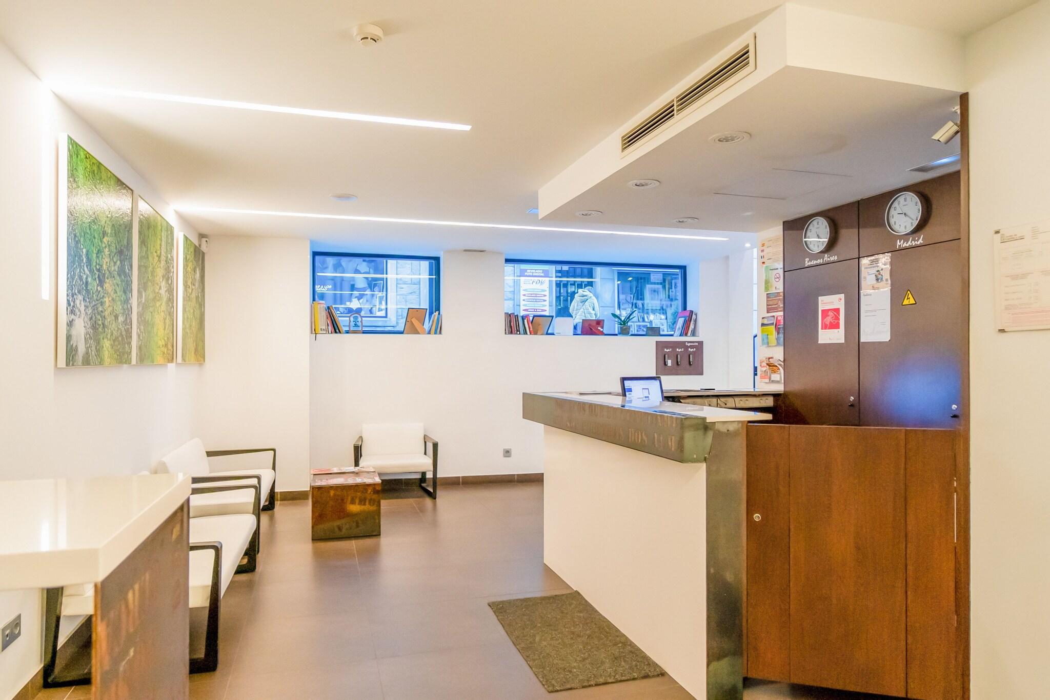 Фото Hotel Apolonia