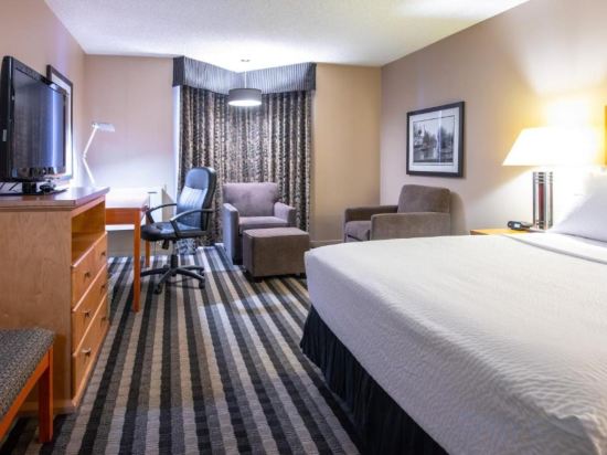 Фото Royal West Edmonton, trademark Collection