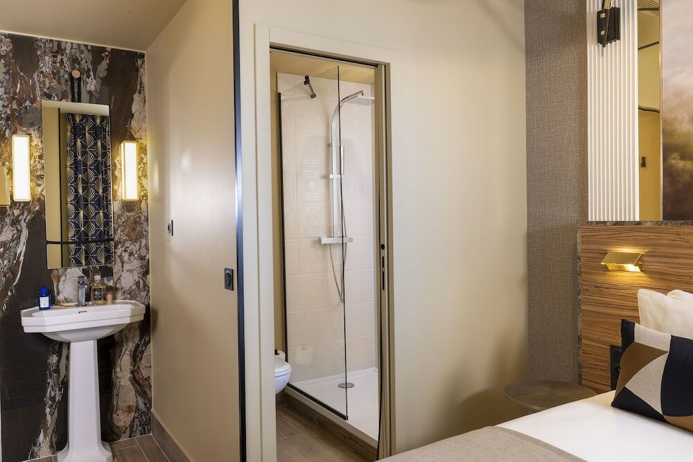 Фото Le Rocroy Hotel & SPA Paris 