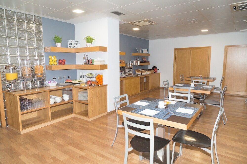 Фото Hotel Serrano