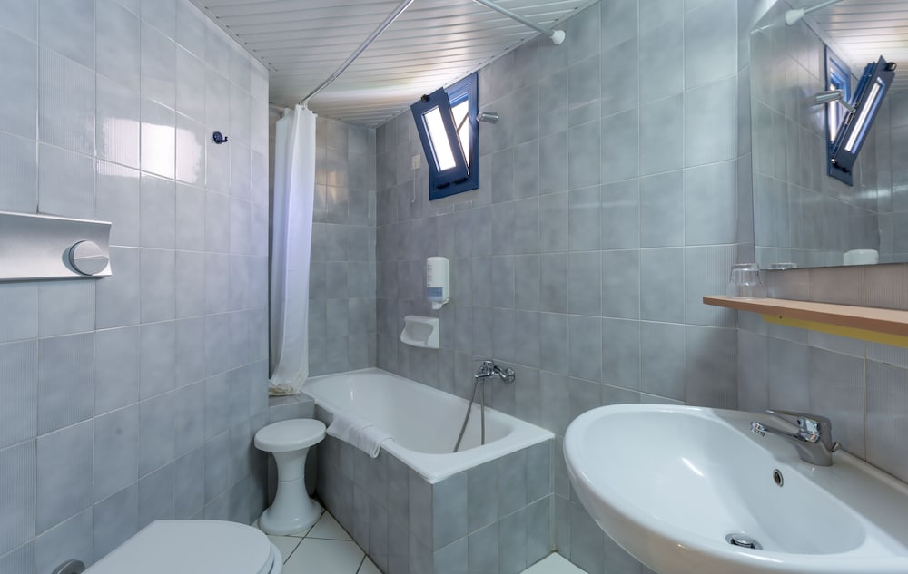 Фото Dolphin Bay