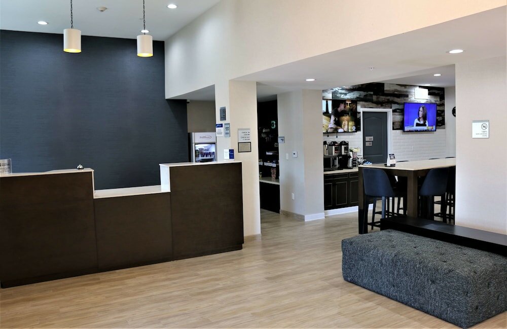 Фото Best Western Plus New Barstow Inn & Suites