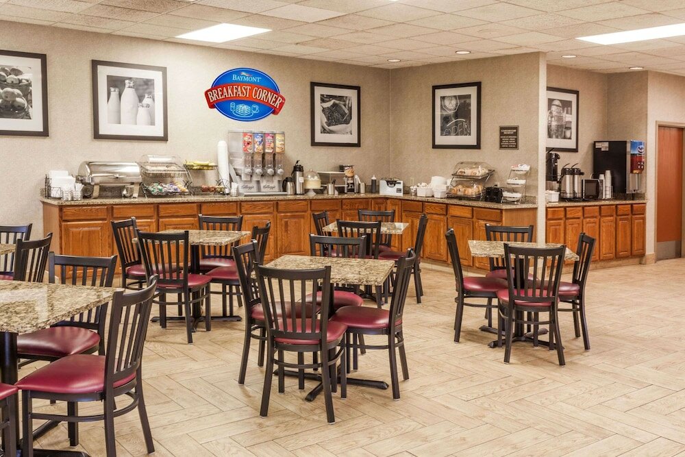 Фото Baymont by Wyndham Michigan City