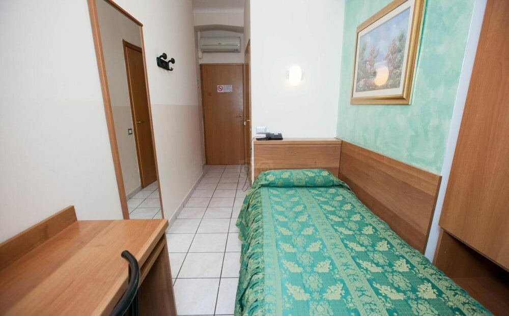 Фото Hotel 22 Marzo Milan