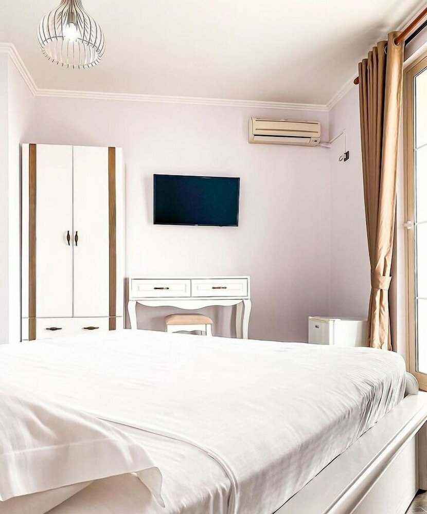 Фото Hotel Majestic