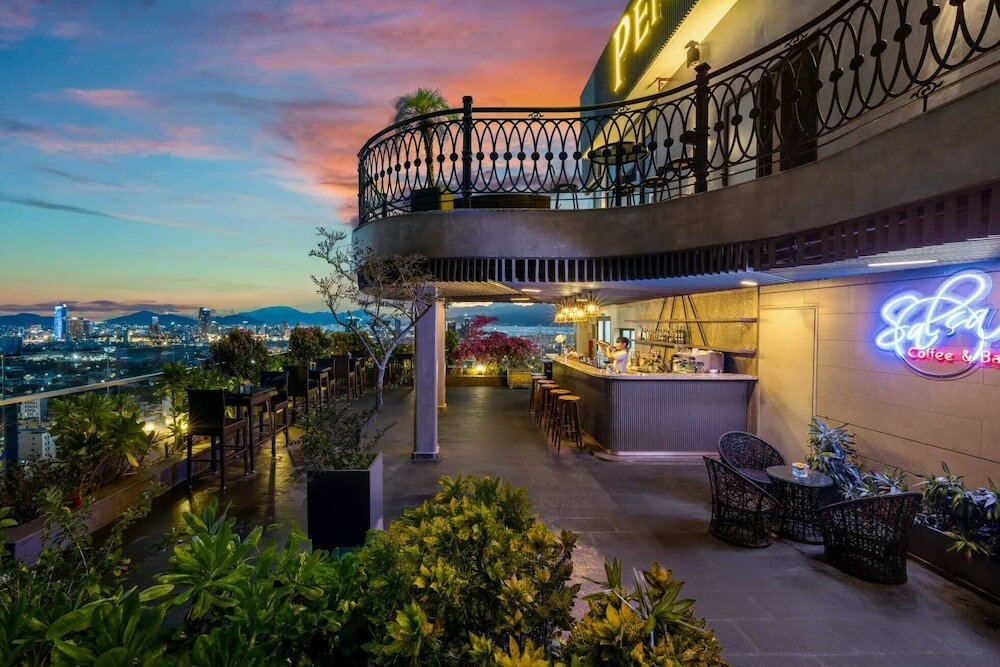 Фото Peninsula Hotel Danang